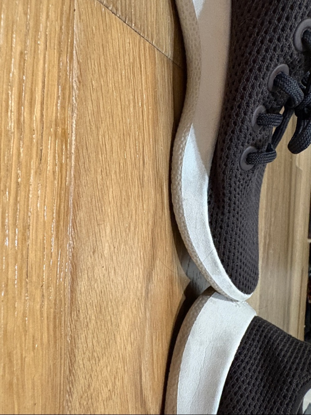 Allbirds Women’s Tree Runners Size 7 Dark Chocolate Brown White Soles Athletic - Picture 13 of 14